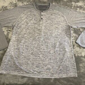 Lululemon Men’s Gray XL Performance Athletic Shirt